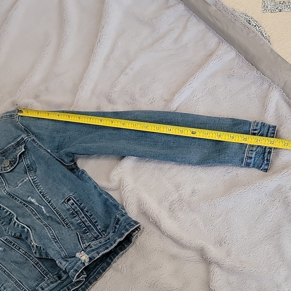 Earl Jeans Distressed Denim Jacket - Picture 7 of 7